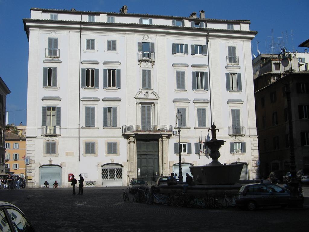 Appartamento Piazza Farnese Рим Стая снимка